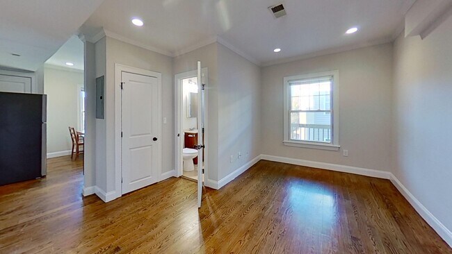 Photo - 2971 Washington St Unidad 3