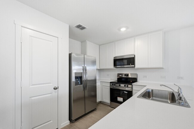 Photo - 804 Wagtail Dr