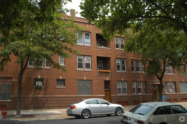 Building Photo - 903 N Leavitt St Rental