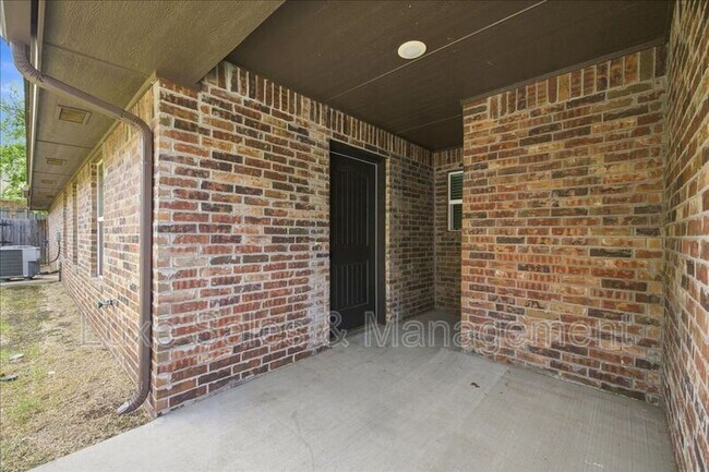 404 Chalk Hill Ct