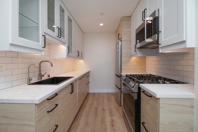 Photo - 3637 Glendon Ave