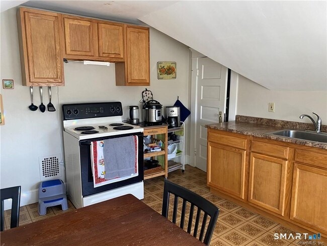 Photo - 207 Alden Ave Unit 3