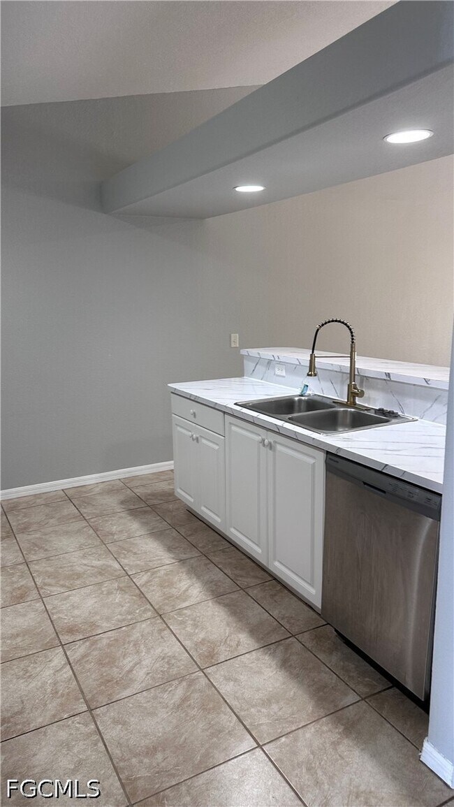 Photo - 213 SE 24th Ave