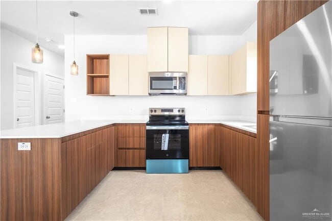 Photo - 704 N Alexandrite Ave Unit 1