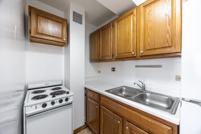 4180 N Marine Dr Unit 1009