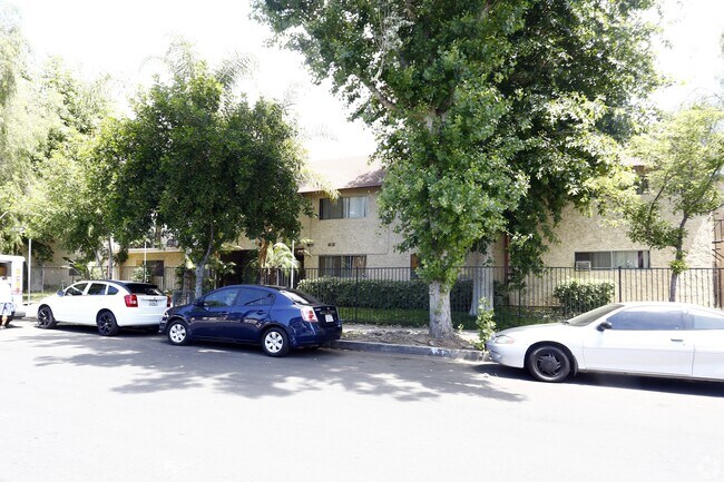 Photo - Memory Park Apts