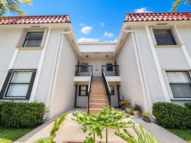 Building Photo - 9730 Hammocks Blvd Unit 201-28