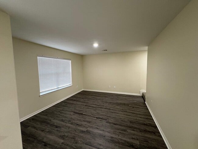 Photo - 6337 Mountain Pines Ln