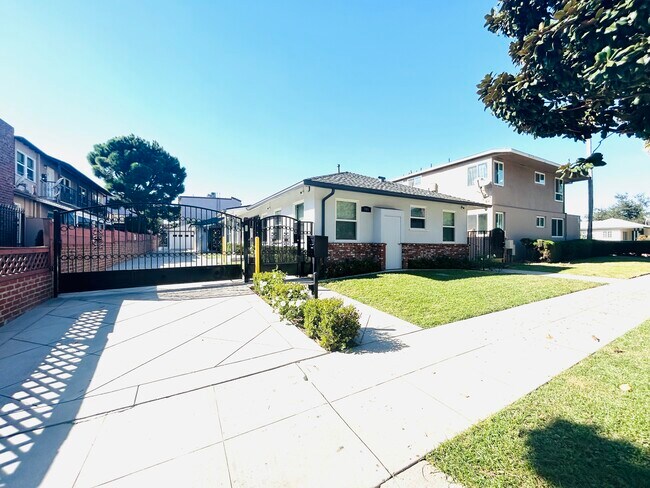 Photo - 705 S Almansor St Unit A