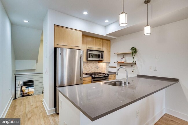 Photo - 1830 11th St NW Unidad 1