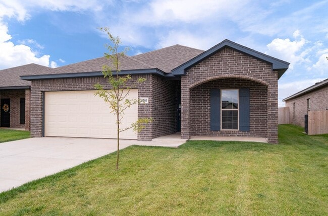 6703 Star Ln