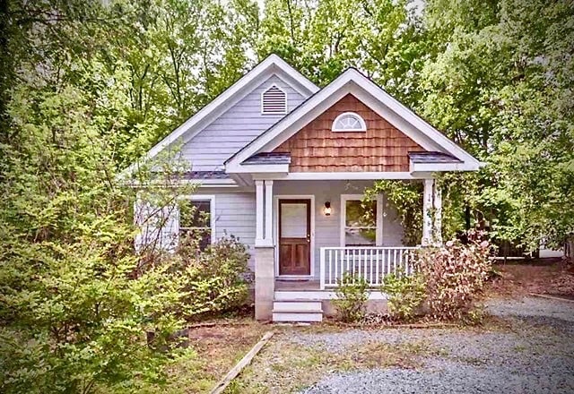 Building Photo - 104B Hillcrest Ave