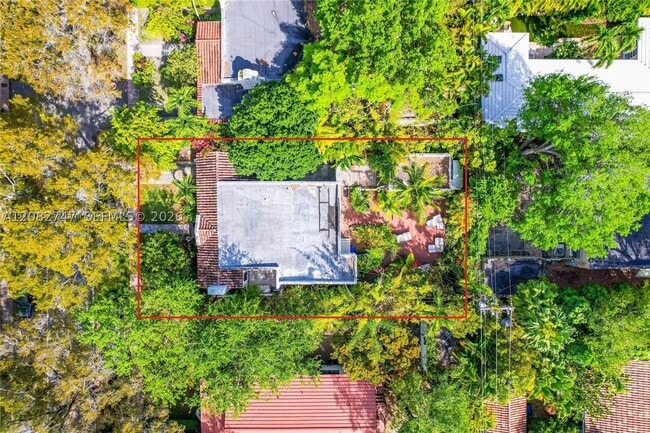 Photo - 540 Majorca Ave