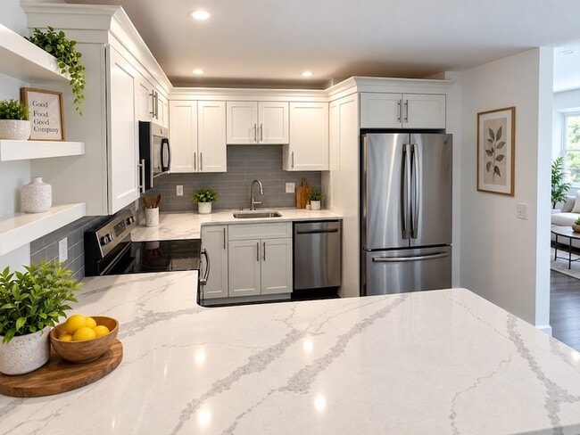 1185 Adams St Unit 15