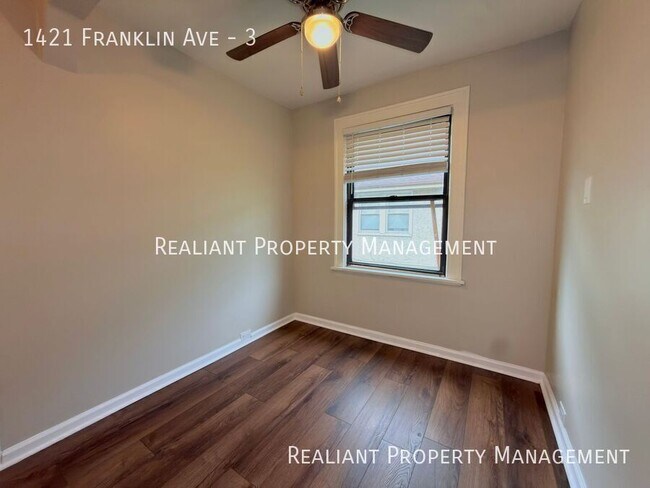Photo - 1421 Franklin Ave Unidad 3