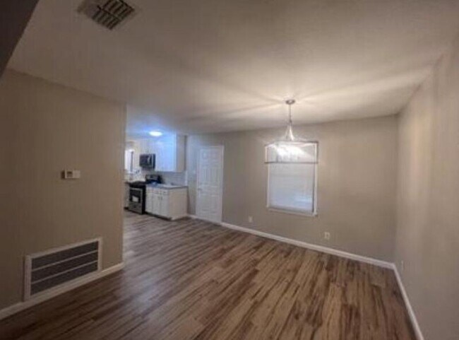 Photo - 111 Branch View Dr