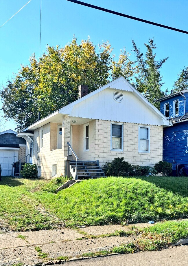 Photo - 2514 17th St SW