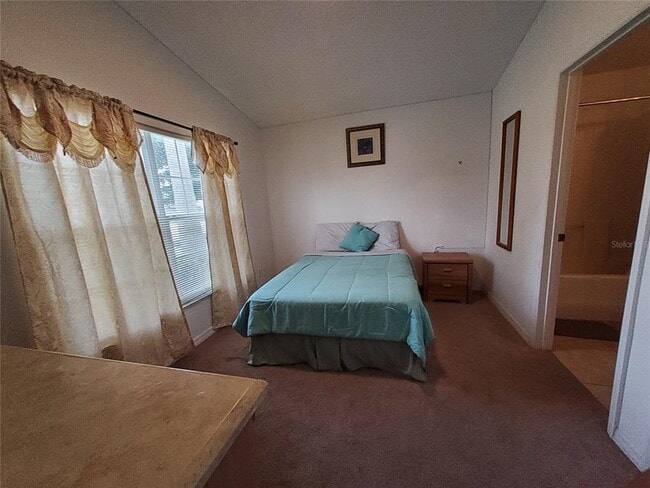 Photo - 944 Lockbreeze Dr