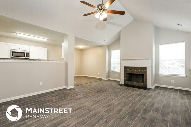 Photo - 8808 Edenton Way