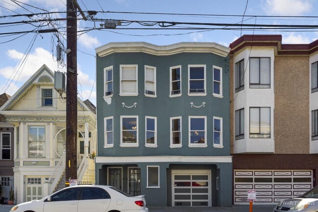 Building Photo - 257 2nd Ave Rental