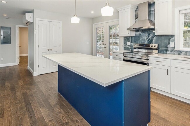 Photo - 187 Orchard St