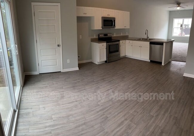 120 Buckhorn Ave