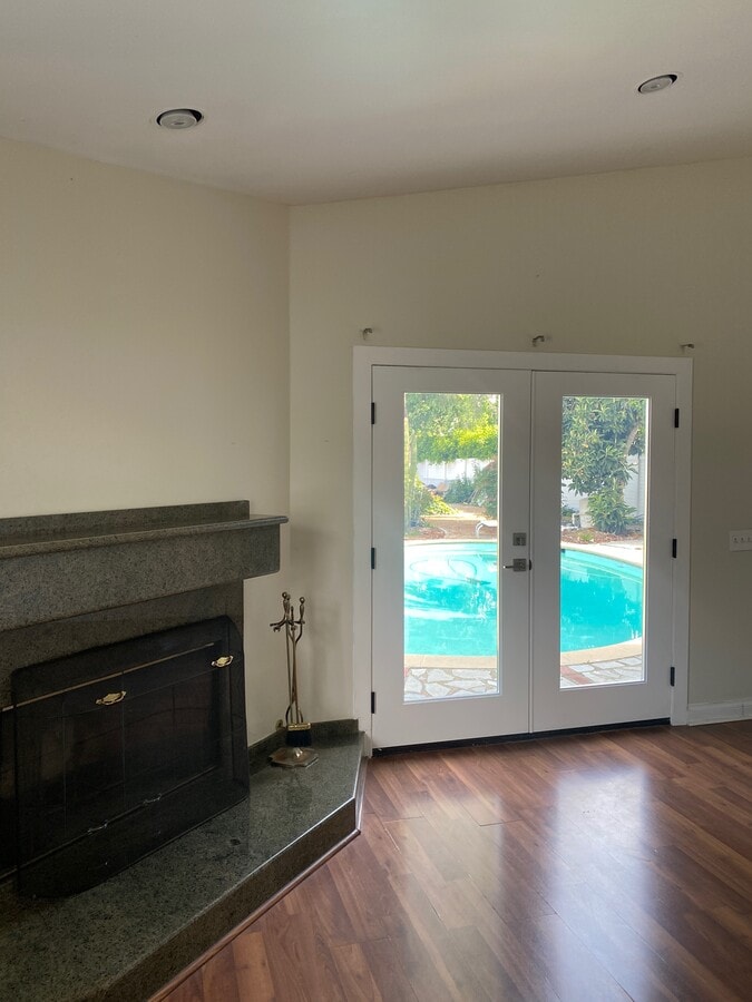 Photo - 22636 Oxnard St