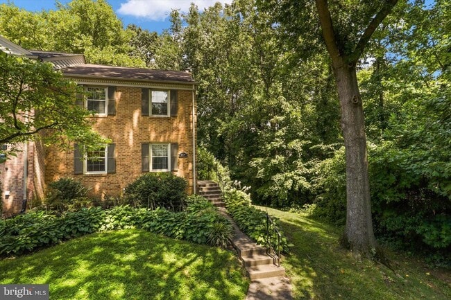 Photo - Spacious 3 bed and 3.5 bath end unit town house nestled on a quiet street in highly sought after ...