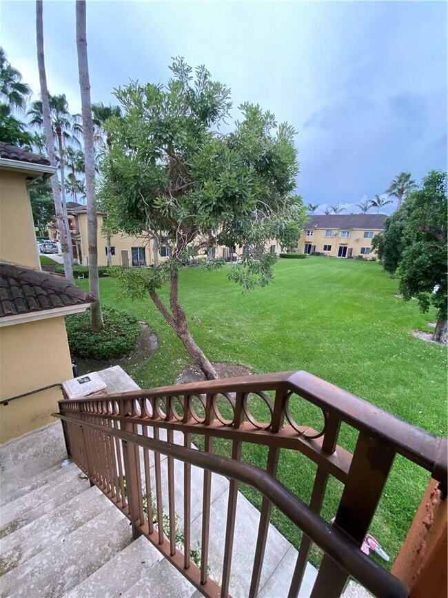Photo - 970 NE 34th Ave Unidad 204