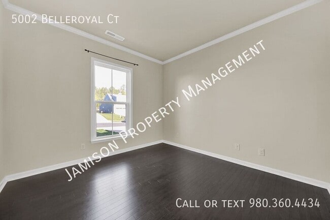 Photo - 5002 Belleroyal Ct