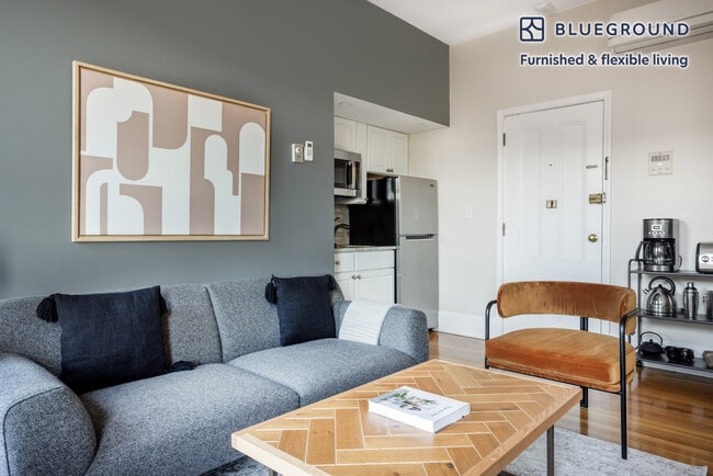 Photo - 230 Newbury St Unit FL3-ID813