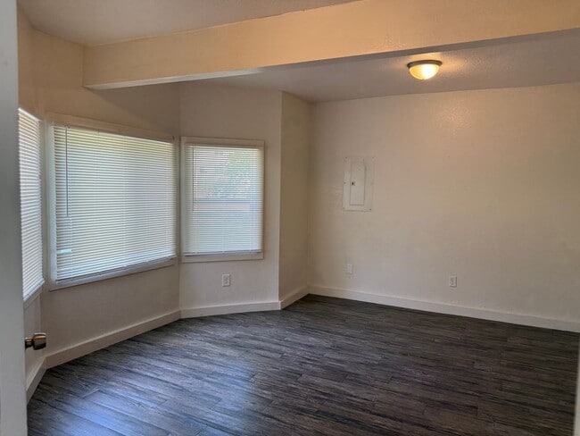 221/223 W. Mason St.