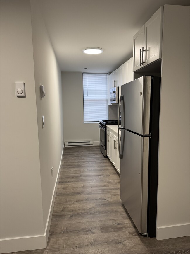 Building Photo - 126 Jersey St Unit D Rental