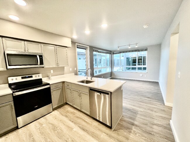 Photo - 2330 Yakima Ct Unit B304