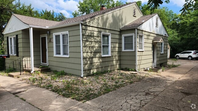 Building Photo - Anderson 2015-2017 Unit Anderson 2017 Rental