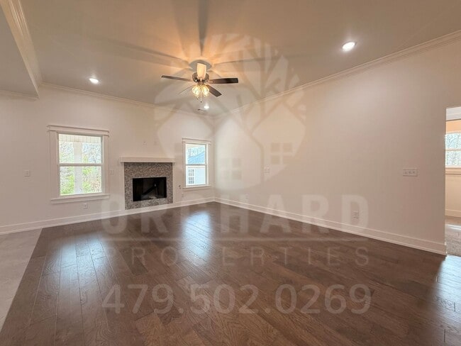Photo - 15 Lochgilphead Ln