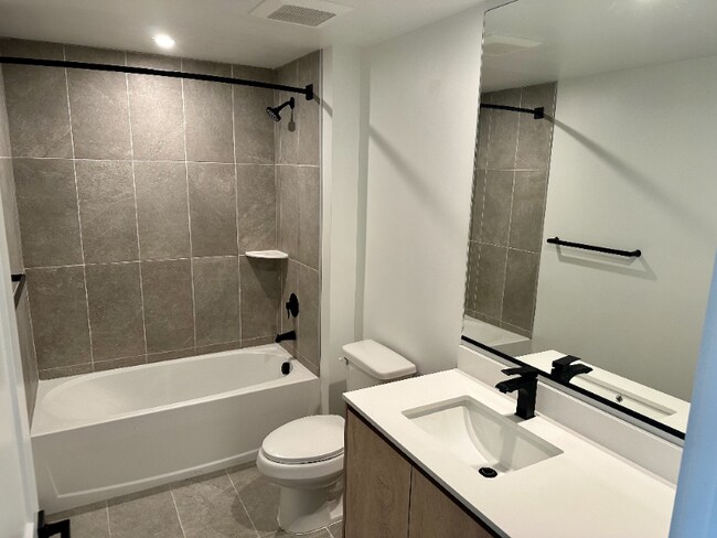 Photo - 701 NW 5th Ave Unit 215