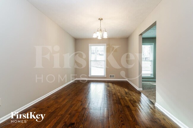 Photo - 2324 Sussex Ct