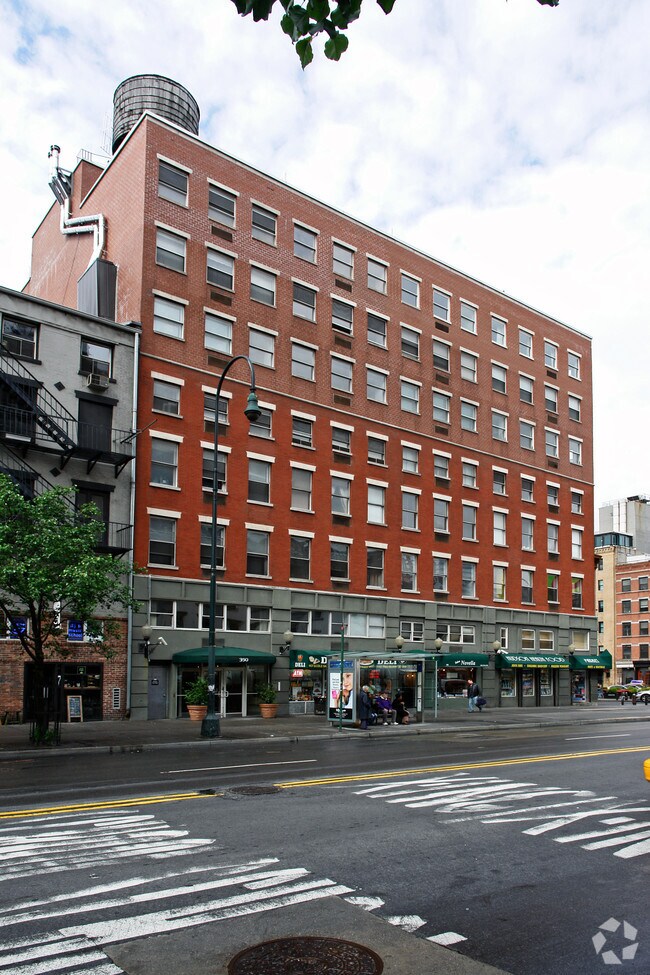 Photo - Village Pointe Condominiums