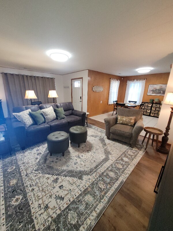 Photo - 1203 N Main St