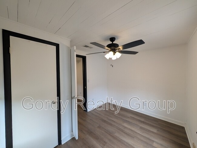 Photo - 5168 Abel Ln