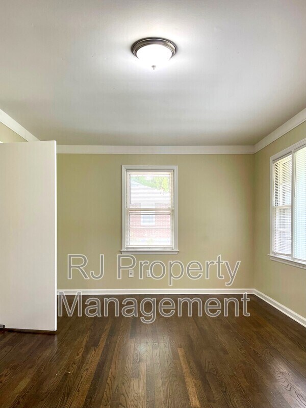 Photo - 3284 Parham St