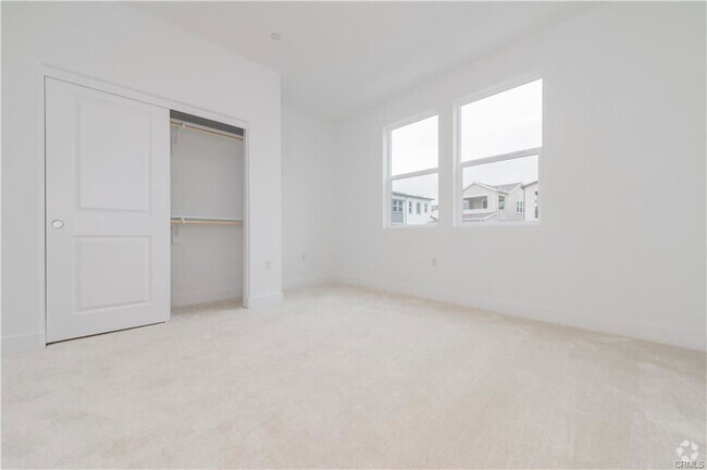 Building Photo - 478 lobata Rental
