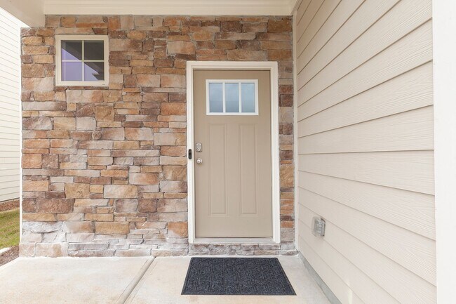 Photo - Gorgeous 4/3 w/ 2-Car Garage in New Hawthorne Station Subdivision in College Park!