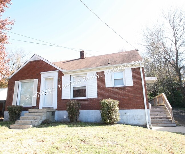 Building Photo - 720 Powers Ave