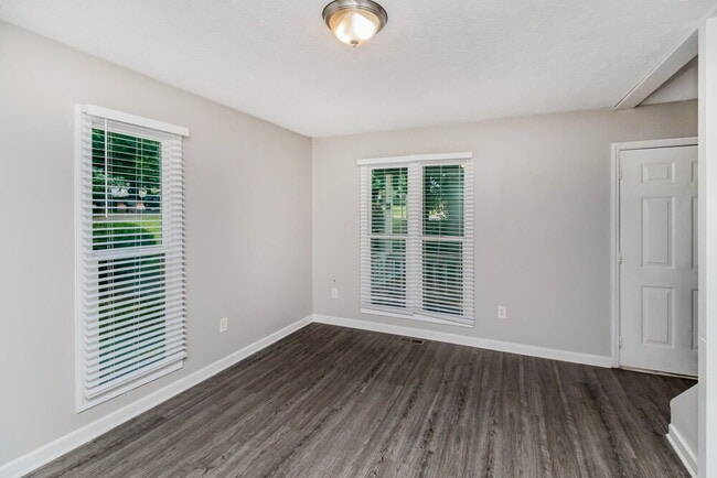 Photo - 3801 Davis Ln