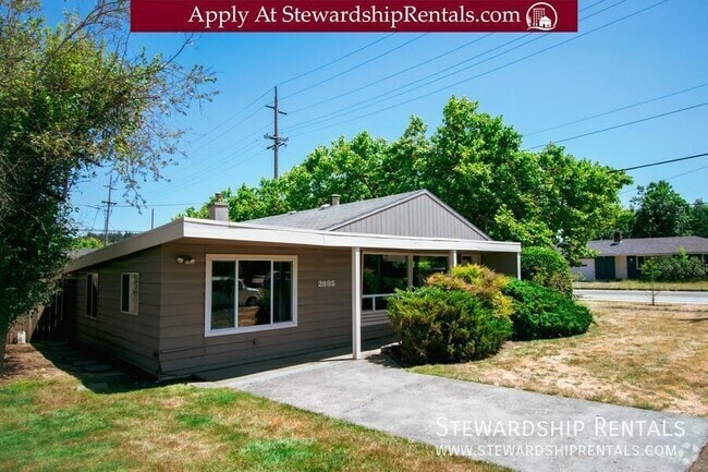 Building Photo - 2895 Mill St Rental
