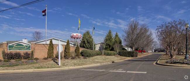 Meadowbrook - Meadowbrook Apartments