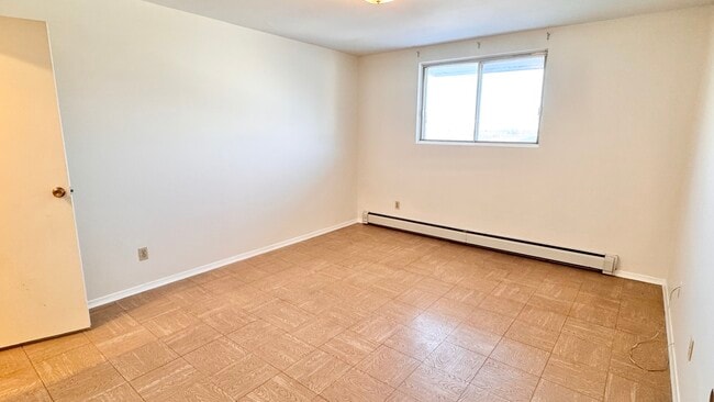 Photo - 135 Chandler Dr