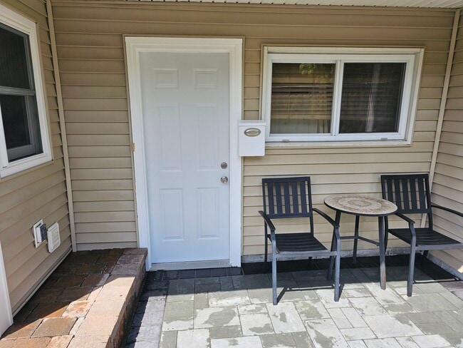 Photo - 440 Lockwood Dr